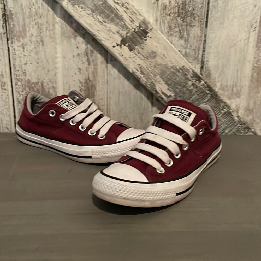 Converse All Star Maroon size 7